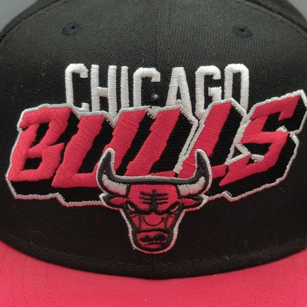 New Era 9Fifty NBA Chicago Bulls Bold Font SnapBack Hat Cap OSFM Adjustable